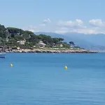 Miramar- Cap D'antibes - La Garoupe Hotel 3*