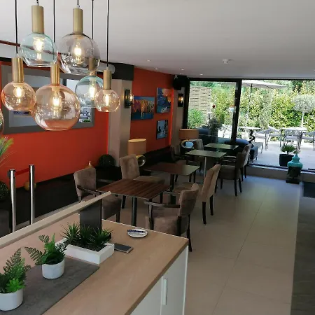 Miramar- Cap D'antibes - La Garoupe מלון