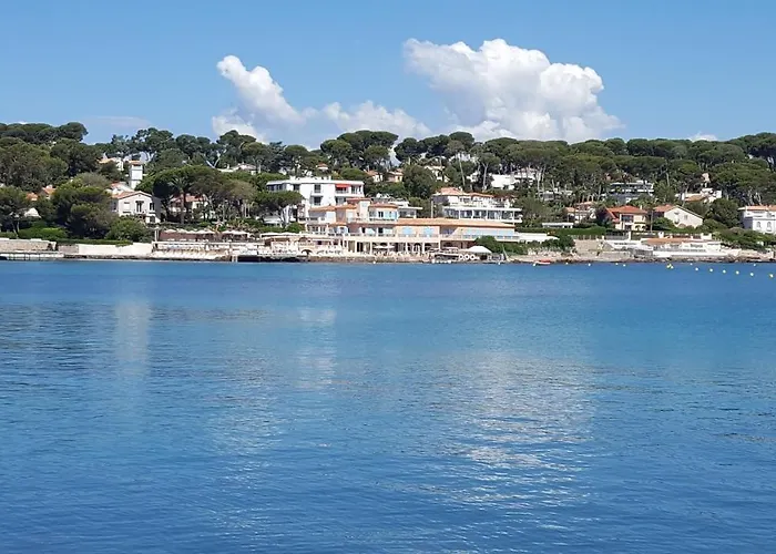 Miramar- Cap D'antibes - La Garoupe Hotel 3*