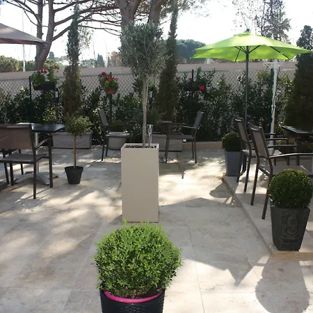 Hotel Miramar- Cap D'antibes - La Garoupe 3*