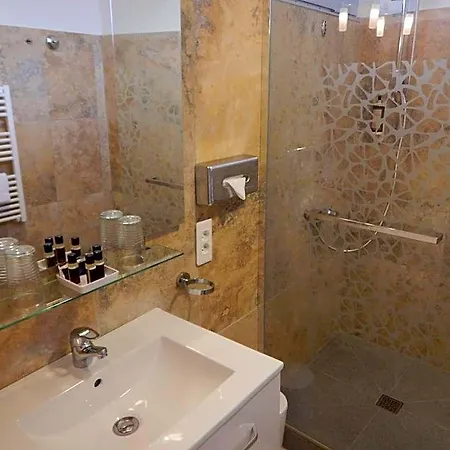 호텔 Miramar- Cap D'antibes - La Garoupe 3*