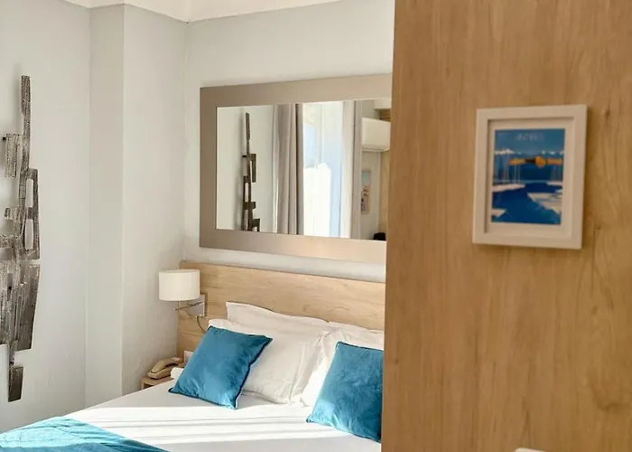 Miramar- Cap D'antibes - La Garoupe Hotel