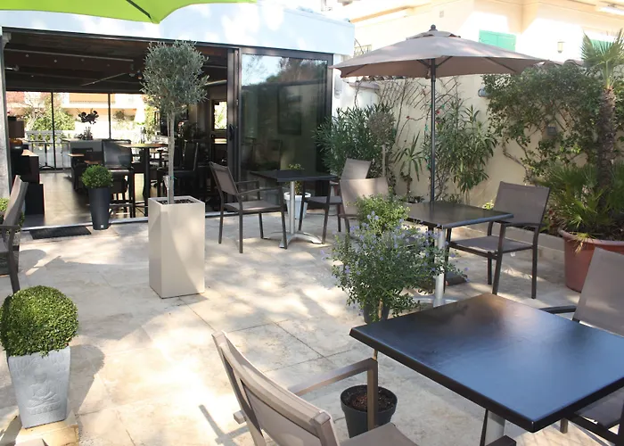 Miramar- Cap D'antibes - La Garoupe Hotel